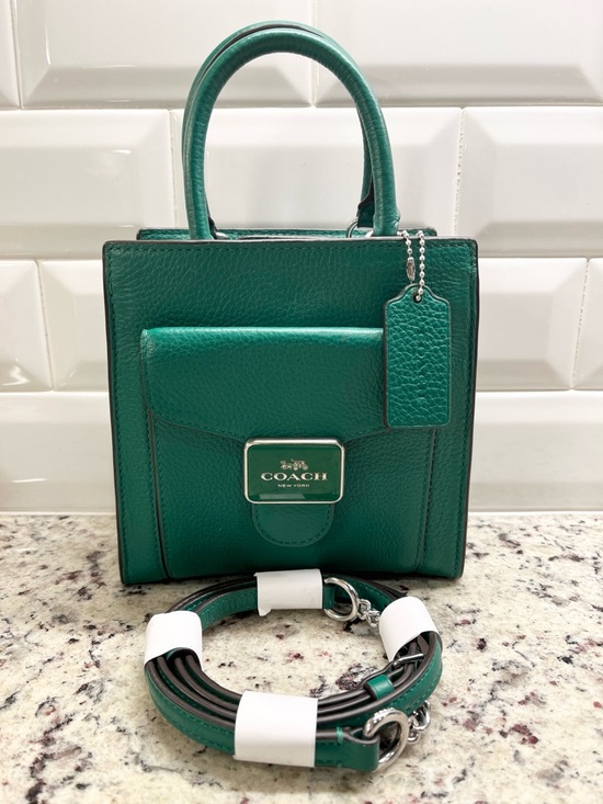 Coach Handbags - Coach Mini Pepper Crossbody Bag EUC